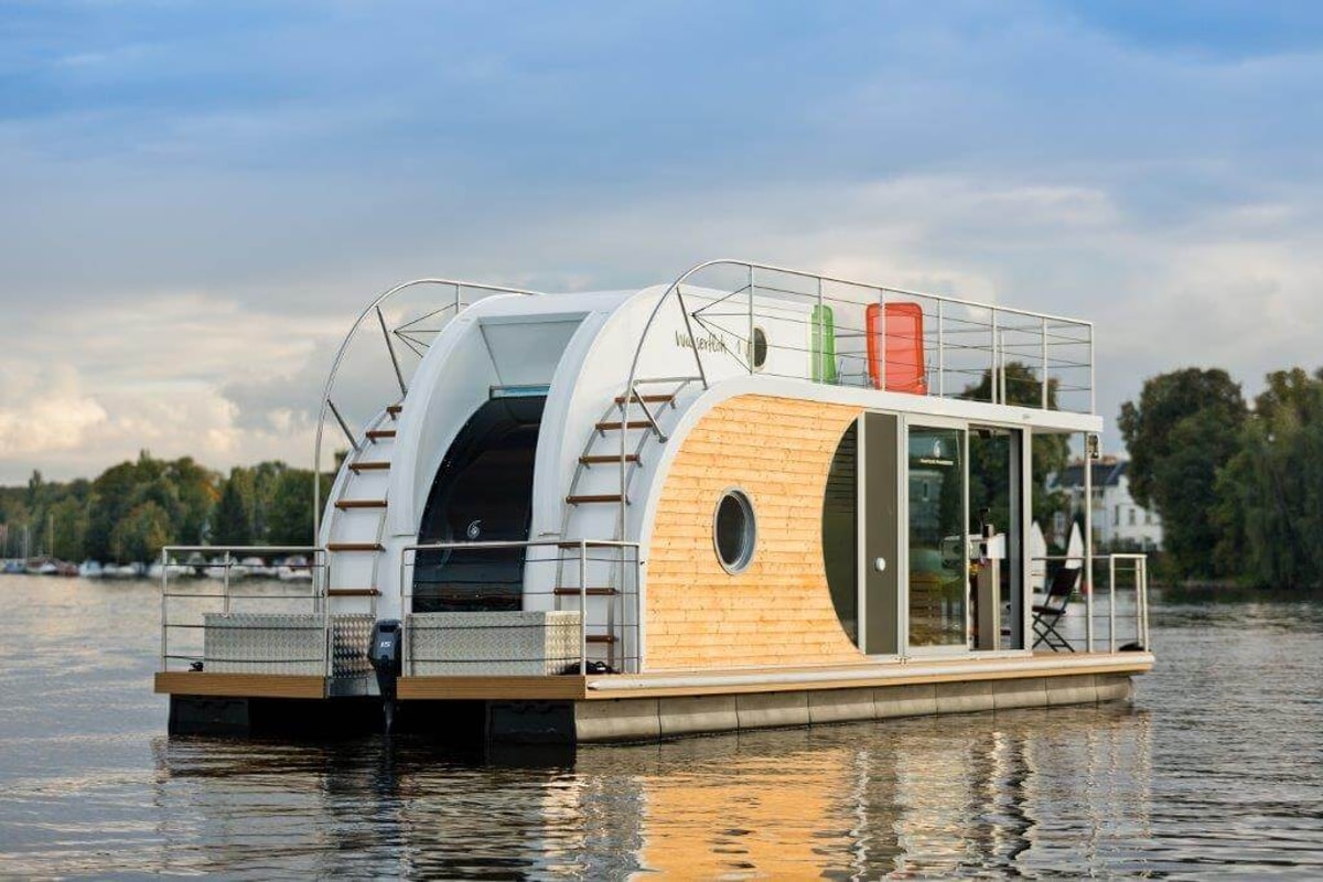 Houseboat Berlin Berlin Houseboat sleeps 6