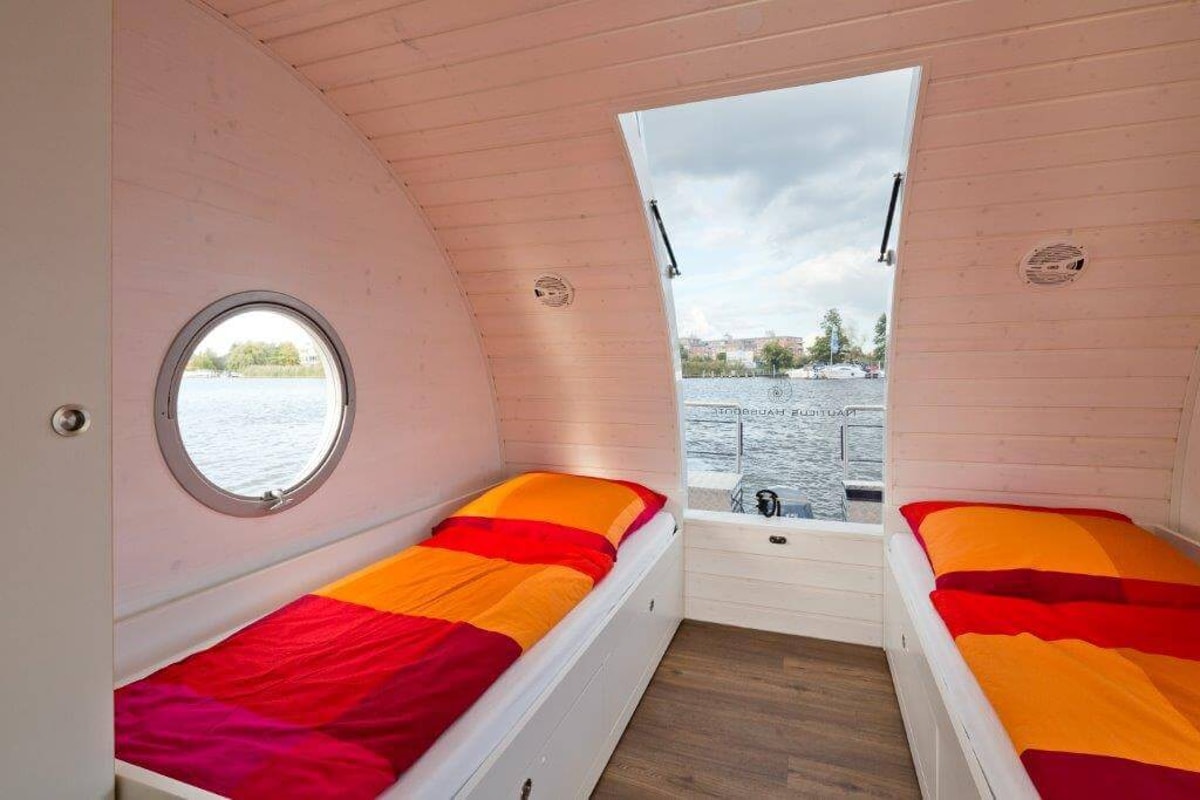 Houseboat Berlin Berlin Houseboat sleeps 6