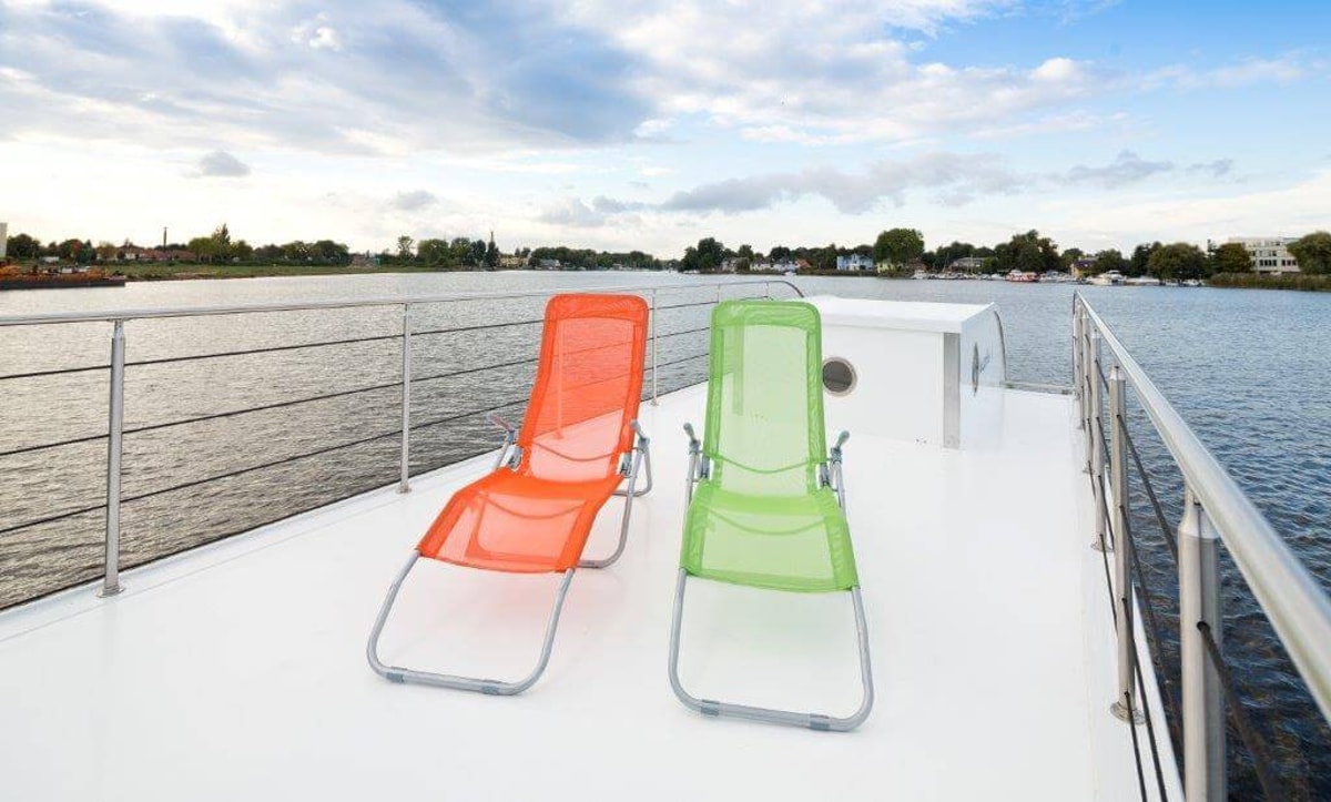 Houseboat Berlin Berlin Houseboat sleeps 6