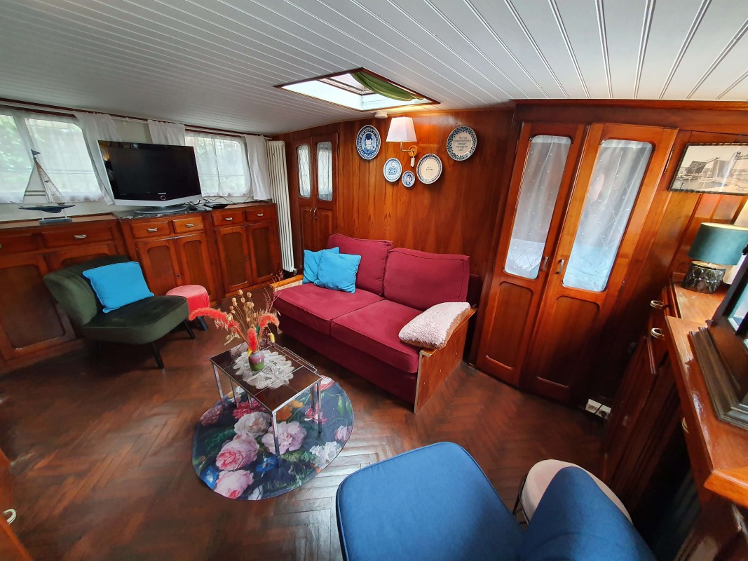 Houseboat Rotterdam Captain's Apartment