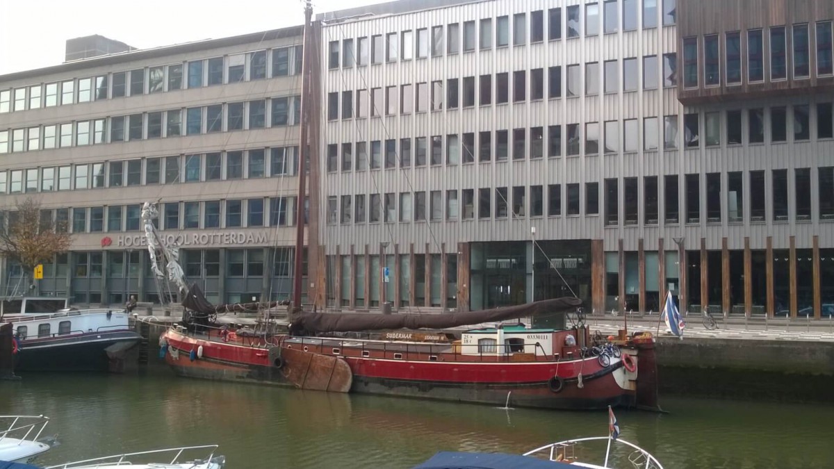 Houseboat Rotterdam Houseboat experience Rotterdam Room 2 (2p)