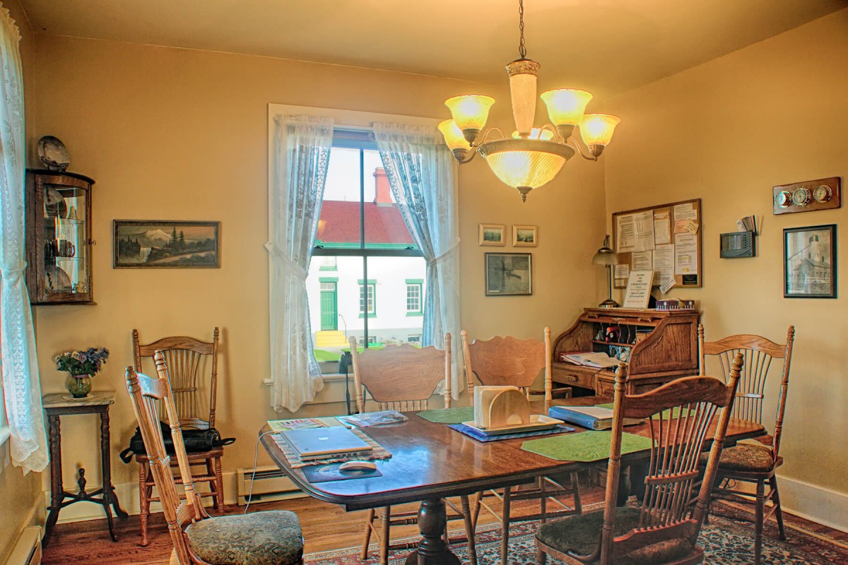 Lighthouse Agnew Lighthouse quarters